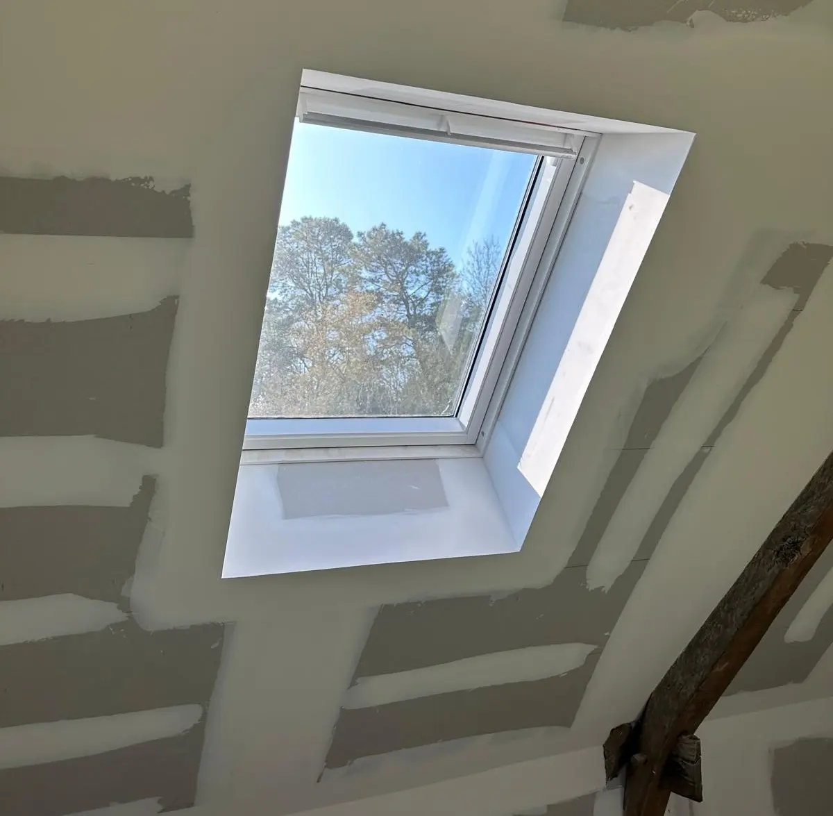 Votre expert de l'installation de Velux à Lorient BP INNOV — free download